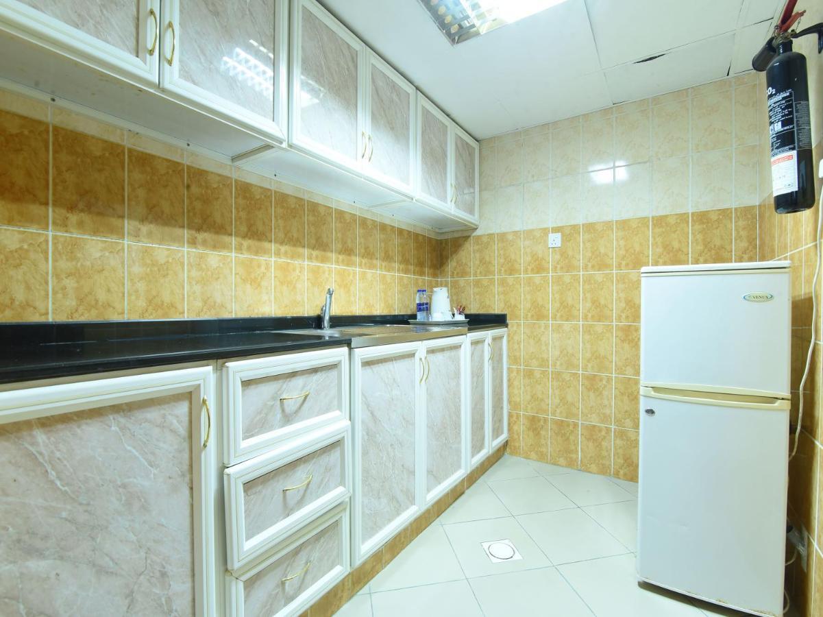 Oyo 274 California Suites Fujairah Exterior photo