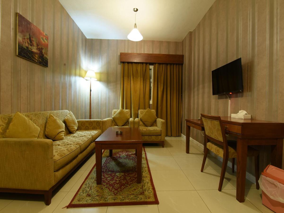 Oyo 274 California Suites Fujairah Exterior photo