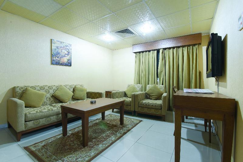 Oyo 274 California Suites Fujairah Exterior photo