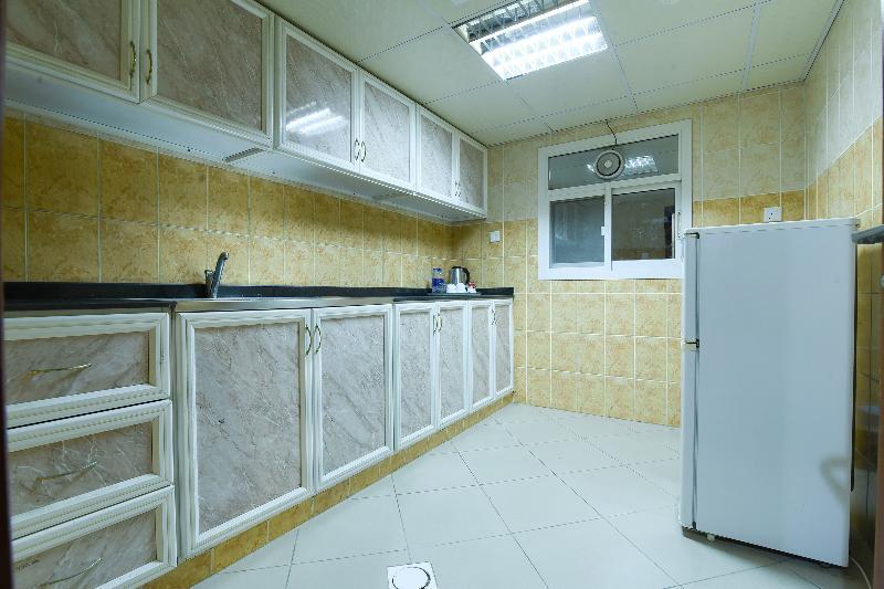 Oyo 274 California Suites Fujairah Exterior photo